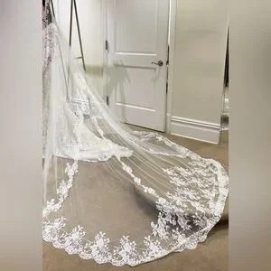 monvieve | Accessories | Monvieve Mantilla Veil Custom  display picture 3